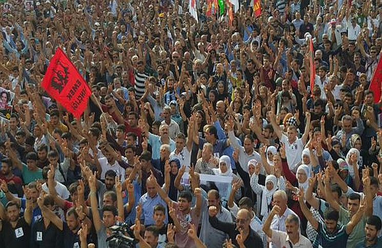 10 Ekim Sadece Anma Günü Değil, Bir Mücadele Günüdür. 10 Ekim Sadece Anma Günü Değil, Bir Mücadele Günüdür.