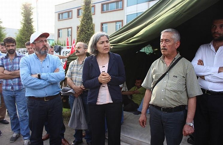 İşçilerin Birliği Emeğin Siyaseti