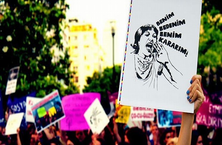 Kuluçka Makinesi Olmayı Reddediyoruz