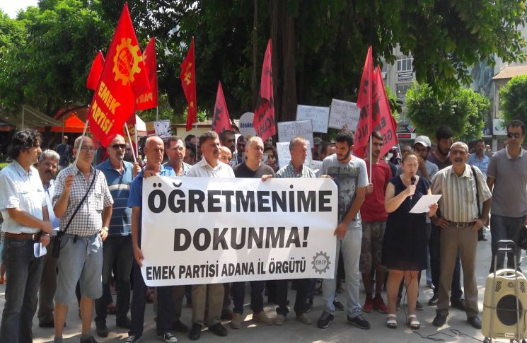 OHAL’e de Diktaya da Hayır! Öğretmenime Dokunma!