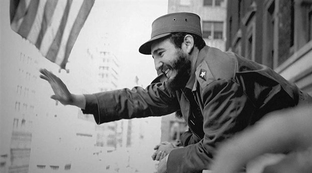 Fidel Castro dünya halklarının bağımsızlık, demokrasi ve sosyalizm mücadelesinde yaşayacaktır Fidel Castro dünya halklarının bağımsızlık, demokrasi ve sosyalizm mücadelesinde yaşayacaktır