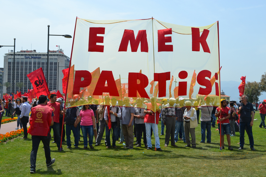 Çocuklarımıza Emanet Edeceğimiz Egemenliği Kazanmak İçin  Demokrasi Hedefiyle Birlikte Mücadeleye
