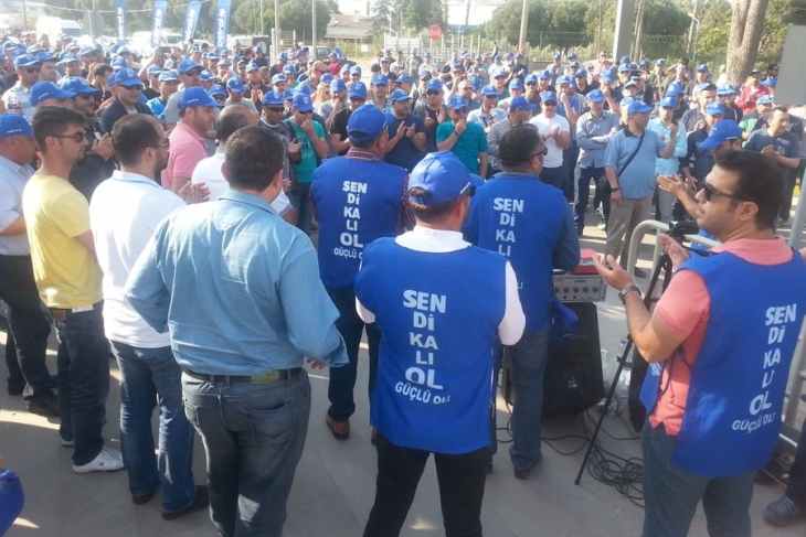 Petkim ve Tüpraş işçisi Petrol-İş’ten kararlılık bekliyor Petkim ve Tüpraş işçisi Petrol-İş’ten kararlılık bekliyor