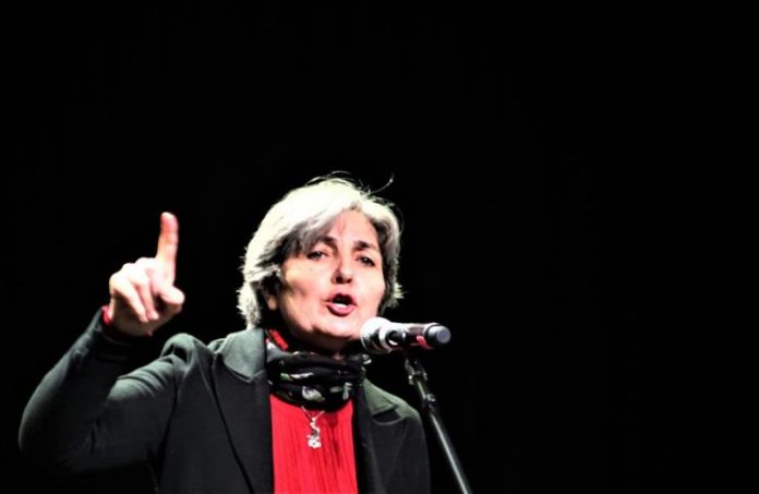 HDP Üye ve Yöneticilerine Yönelik Operasyonu Kınıyoruz HDP Üye ve Yöneticilerine Yönelik Operasyonu Kınıyoruz