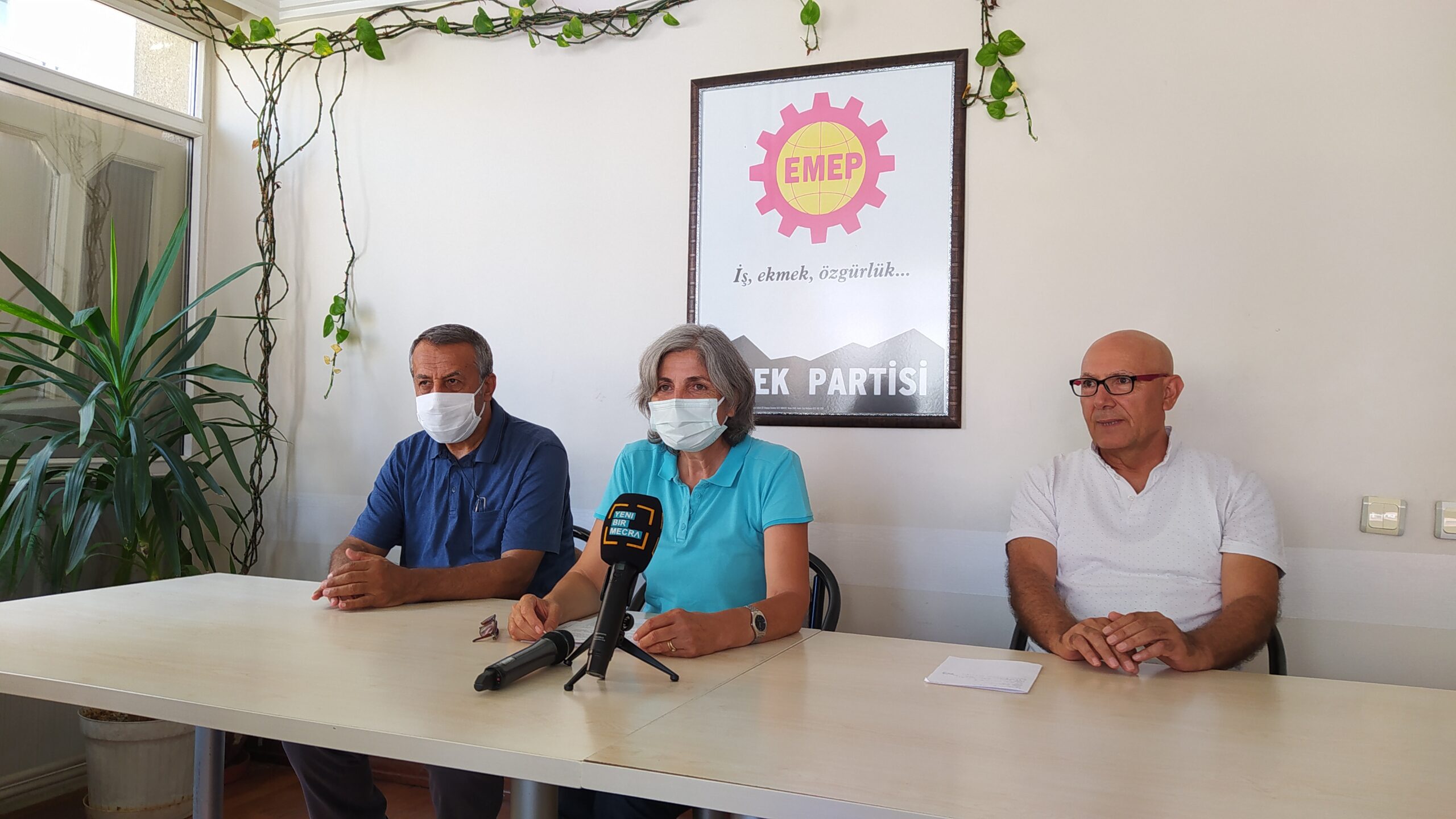 Olası hiçbir tertip bizi mücadeleden geri döndüremez Olası hiçbir tertip bizi mücadeleden geri döndüremez