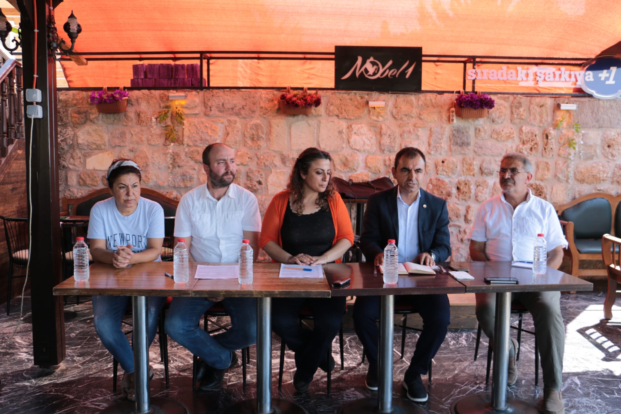 Halkın Birikimi ve Ülke Kaynakları İtibar, Lüks ve Şatafat İçin Değil Halk İçin Kullanılmalı