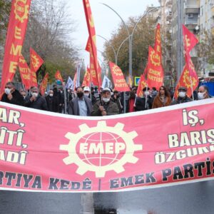 Savaşa ve sömürüye karşı; iş, barış, özgürlük ve insanca bir yaşam için 1 Mayıs’a Savaşa ve sömürüye karşı; iş, barış, özgürlük ve insanca bir yaşam için 1 Mayıs’a