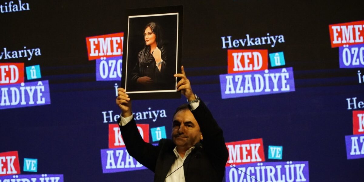 Genel Başkanımız Ercüment Akdeniz Emek ve Özgürlük İttifakı’nın halk buluşmasında konuştu Genel Başkanımız Ercüment Akdeniz Emek ve Özgürlük İttifakı’nın halk buluşmasında konuştu