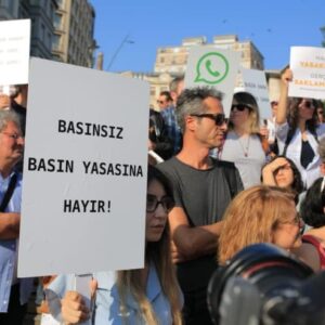 Sansür yasasına hayır!