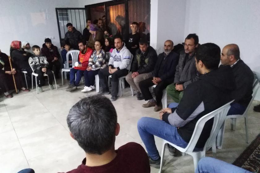 Gültepe Mahallesinde halk toplantısı: Depremzedeler haklarını alabilmek için örgütlenmeli Gültepe Mahallesinde halk toplantısı: Depremzedeler haklarını alabilmek için örgütlenmeli