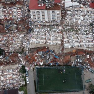 DEPREMZEDELER, DONMAKLA TEHLİKELİ BİNALARA GİRMEK ARASINDA BIRAKILAMAZ