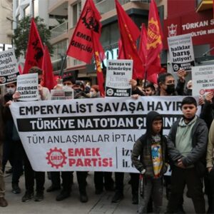 Türkiye NATO’dan çıkmalıdır