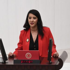 Sevda Karaca’dan iki bakana soru önergesi: Depremzedelerin faturaları silinecek mi?