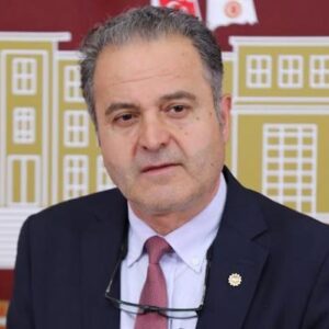 İskender Bayhan, Devlet hastanelerinin yemek ihalelerinin aşçılık eğitimi veren meslek liselerine verilmesinin yarattığı gıda güvenliği sorununu Meclis gündemine taşıdı.