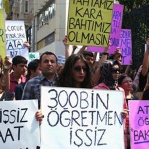 ÜCRETLİ ÖĞRETMENLER KÖLELİK KOŞULLARINDA ÇALIŞIYOR