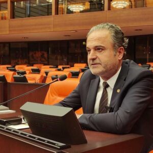 İskender Bayhan: Övündüğünüz bu düzenin adı vahşi kapitalizm değilse ne?