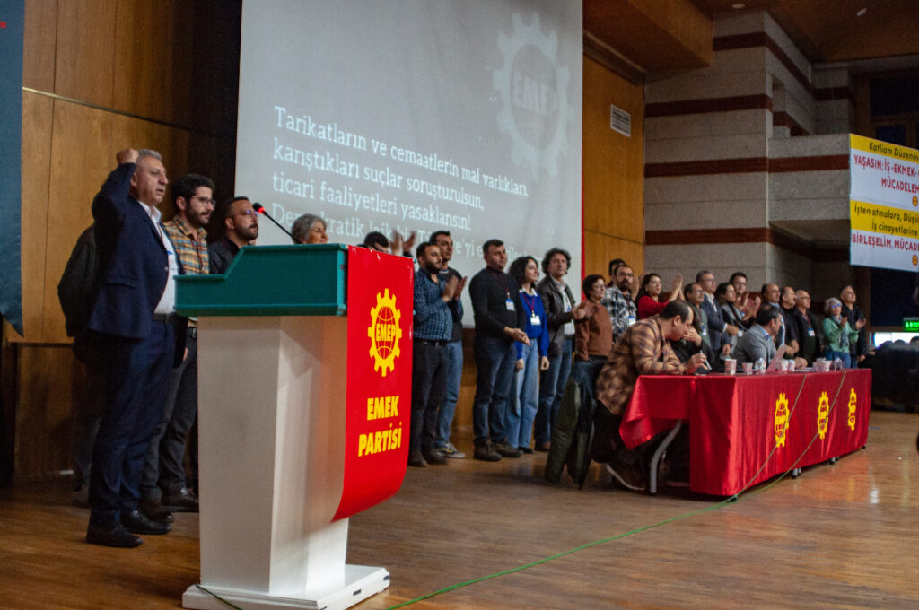 EMEP'in 10. Kongresinde Genel Başkan Seyit Aslan oldu EMEP'in 10. Kongresinde Genel Başkan Seyit Aslan oldu