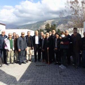 Emekliler ve eğitim emekçileriyle buluşan Seyit Aslan: Ortak mücadele şart Emekliler ve eğitim emekçileriyle buluşan Seyit Aslan: Ortak mücadele şart