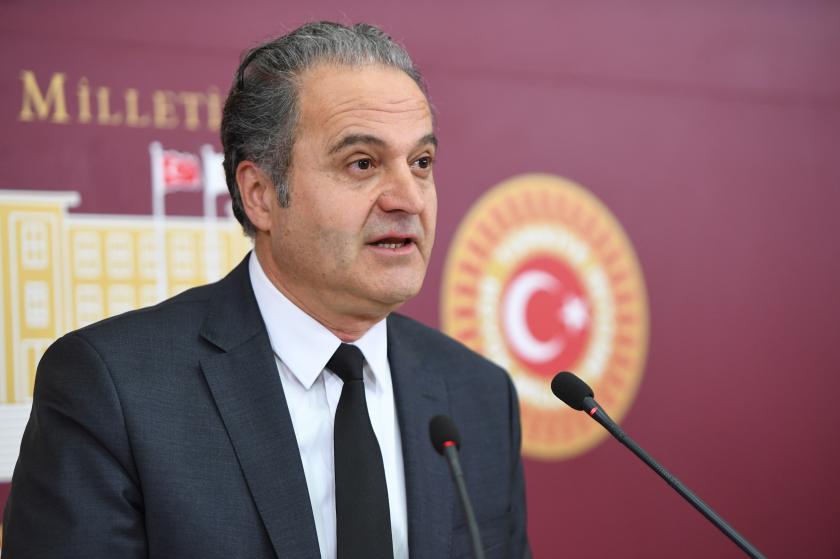 Belediye işçileri kamu işçisi midir? Yoksa belediye başkanlarının Partilerinin işçileri midir? Belediye işçileri kamu işçisi midir? Yoksa belediye başkanlarının Partilerinin işçileri midir?