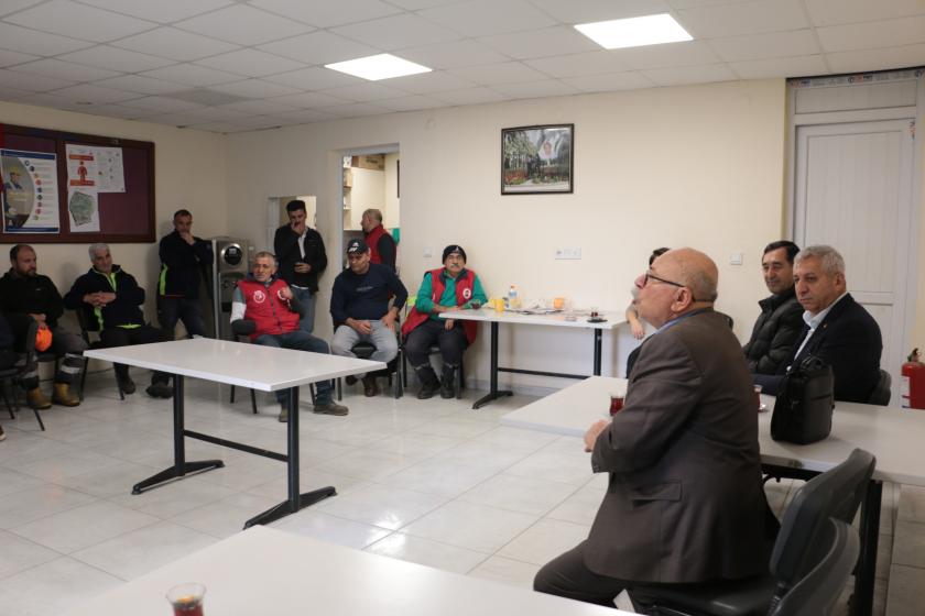 EMEP İzmir adayı Köroğlu, ziyaretlerine mücadele arkadaşı işçilerden başladı EMEP İzmir adayı Köroğlu, ziyaretlerine mücadele arkadaşı işçilerden başladı