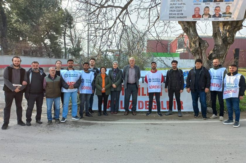 EMEP’in Bursa adayı Selma Gürkan, Durak Tekstil ve Şahinkul işçilerini ziyaret etti