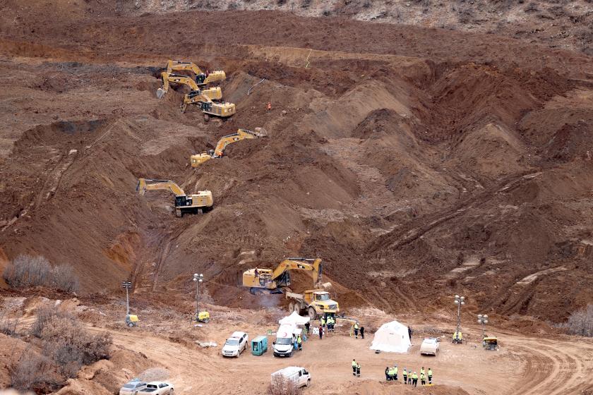 İskender Bayhan’dan İliç soruları: Maden şirketi ve hükümet çöken yığında cevher mi arayacak?
