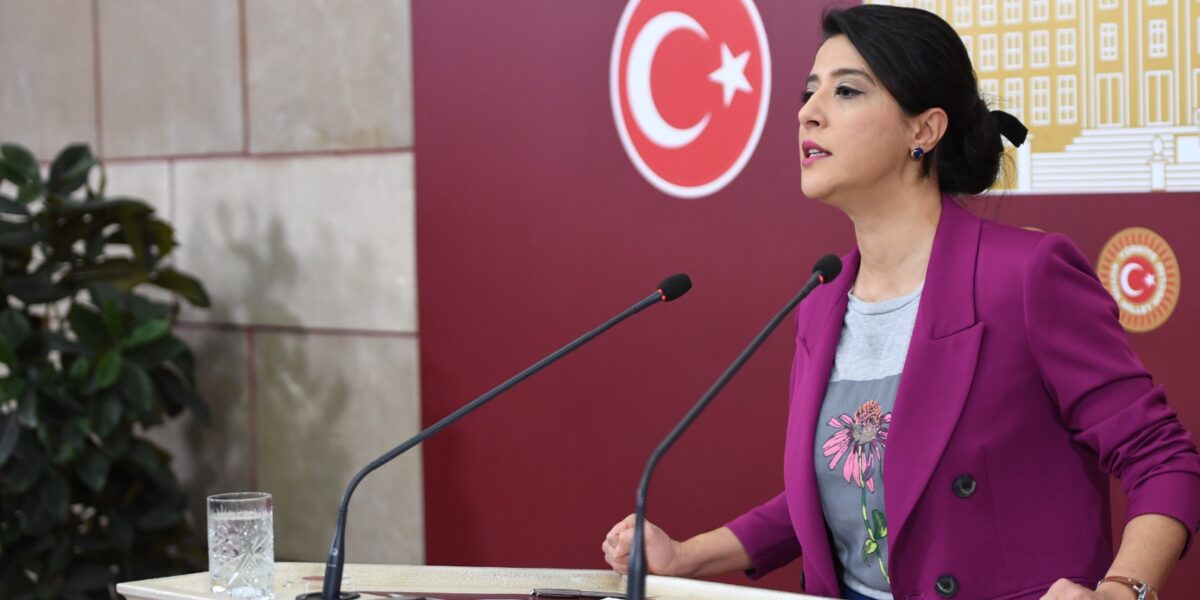 KARACA’DAN ADALET BAKANI’NA: Kadınların medeni haklarına yönelik saldırı paketine izin vermeyeceğiz!