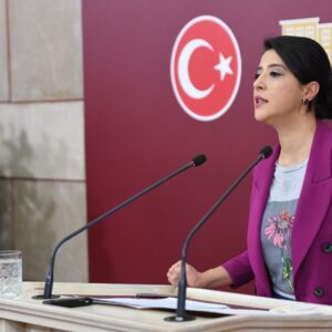 KARACA’DAN ADALET BAKANI’NA: Kadınların medeni haklarına yönelik saldırı paketine izin vermeyeceğiz!