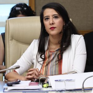 Emep’li Karaca: Kadınların Soyadı Hakkını Alarak Açmaya Çalıştığınız Kapıyı Kapatacağız