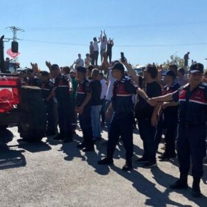 EMEP Bursa: Domates üreticilerinin eylemini sahipleniyoruz