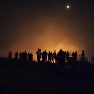 EMEP İzmir’de yangın bölgesinde: Teknolojiyle övünen iktidar yangınlara müdahale edemiyor