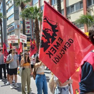 Emek Gençliği: Niteliksiz devlet yurtlarına da cemaat yurtlarına da mahkûm değiliz