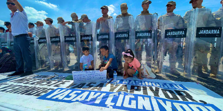 EMEP’li Karaca, Bakan Işıkhan’a sordu: Patron AKP’li olunca işçiler neden karşılarında jandarma ve polisi bulmaktadır?