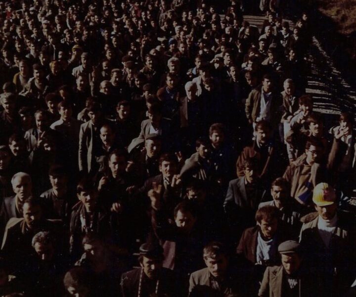 4 Aralık Dünyada Madenciler Günü olarak kutlama, ülkemizde ise anma günü.