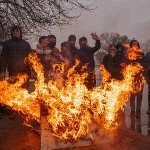 Saraydaki tek adam iktidarı, 21 grev yasağı ile tarihe geçti. Gaziantep Valisi de aynı yolu izliyor.