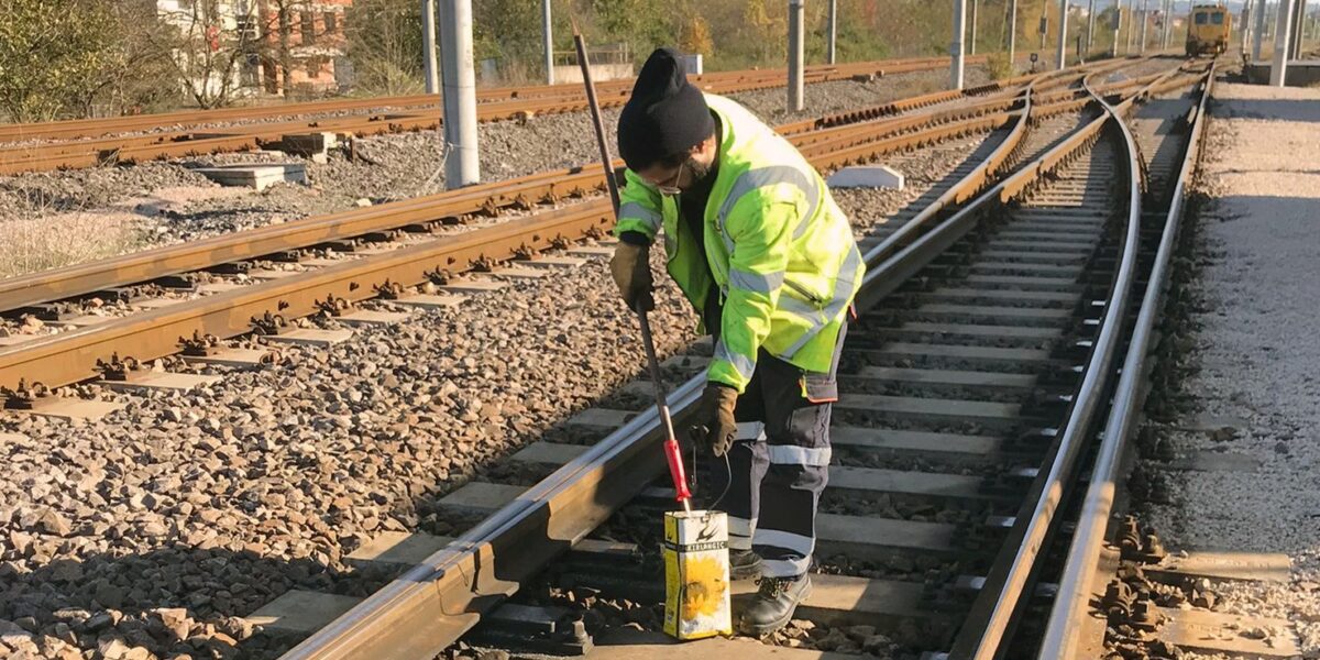EMEP Milletvekili Bayhan sordu: Demiryolu işçilerine kadro ve yıpranma payı verilecek mi?