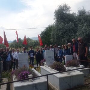 Emek Partili Münür Alikoç, ölümünün 2. yılında mezarı başında anıldı