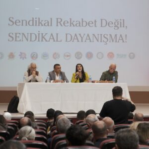 İzmir’de Sendikal Haklar ve Özgürlükler Kurultayı: Taleplerimiz için birlikte mücadeleyi yükselteceğiz