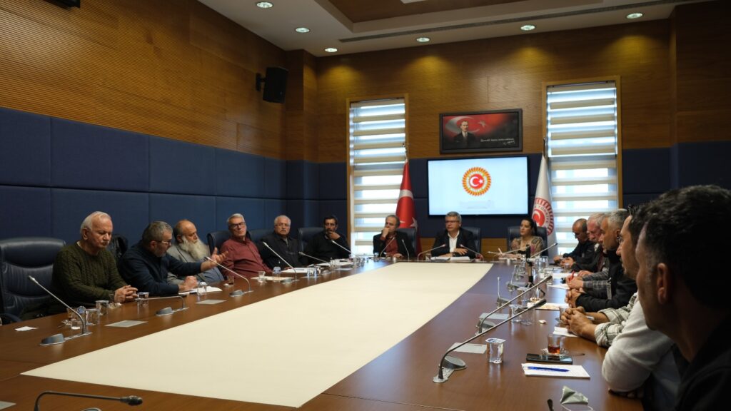 Tarım alanlarını don vurdu. Çiftçiye göstermelik değil gerçek anlamda destek verilmelidir.