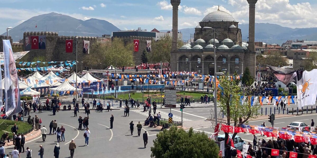 EMEP’ten Kayseri Belediyesine ‘pastırma’ tepkisi: Halkın değil, sarayın belediyesisiniz