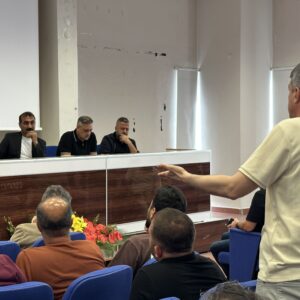 Sevda Karaca Batman’da TÜPRAŞ işçileriyle buluştu