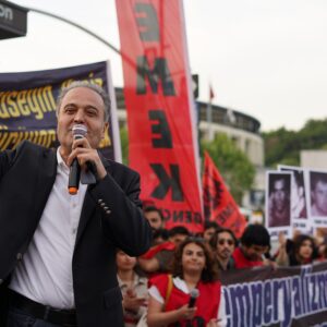 İskender Bayhan: ABD’ye tek kelime söyleyemeyen Erdoğan’a yanıt Trump’tan geldi