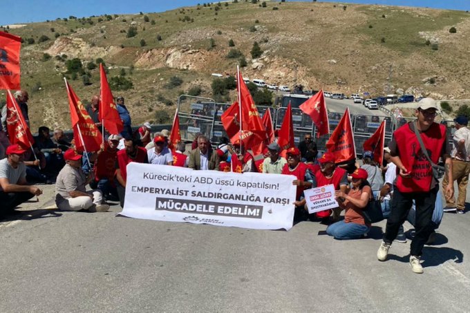 EMEP’ten Kürecik Üssü önünde eylem: ‘Emperyalizme karşı işçilerin cephesini birlikte kuralım’