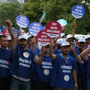 SÖMÜRÜ SINIRSIZ, GREV YASAK! SÖMÜRÜ SINIRSIZ, GREV YASAK!