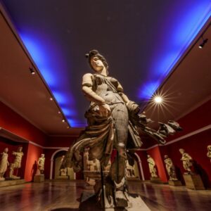 Karaca’dan Bakan Ersoy’a: “Mimarlık mirasını yok ediyorsunuz” 