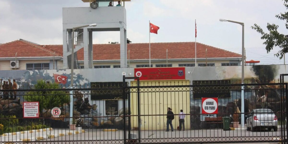 Bayhan: Cezaevlerinde insan onuruna aykırı koşullar artık sistematik hale geldi