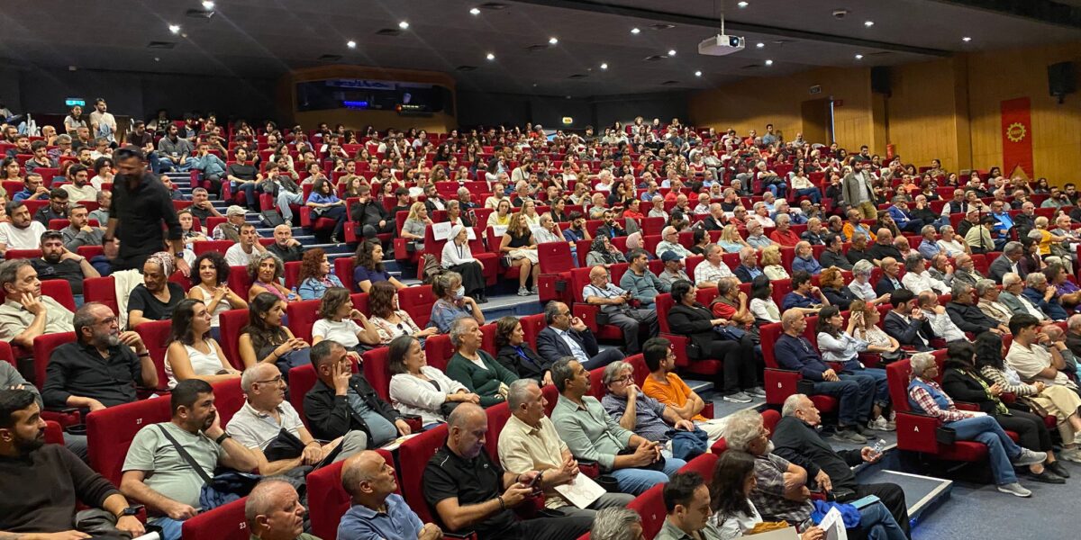 EMEP yeni siyasal döneme uygun mücadele bildirgesi açıkladı EMEP yeni siyasal döneme uygun mücadele bildirgesi açıkladı