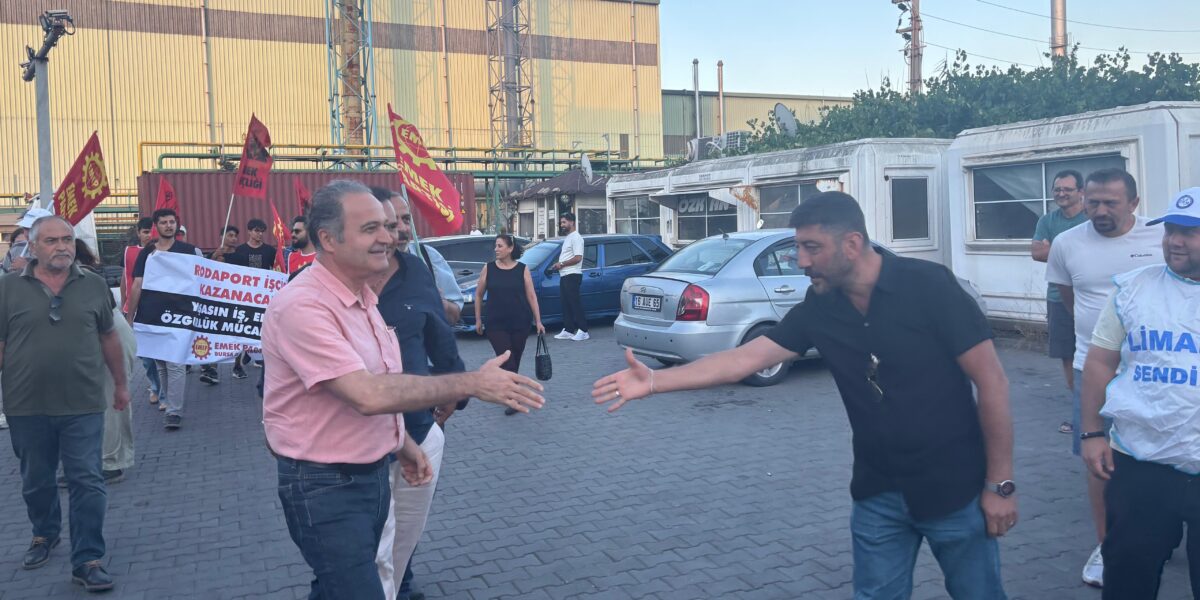 Rodaport Limanı işçileri, EMEP Milletvekili Bayhan’la komisyonu konuştu