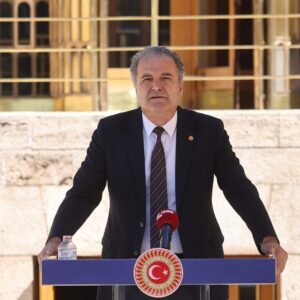 Bayhan’dan Bakan Bayraktar’a: İstanbul’u karanlığa mahkum eden çökmüş enerji politikalarınız Bayhan’dan Bakan Bayraktar’a: İstanbul’u karanlığa mahkum eden çökmüş enerji politikalarınız