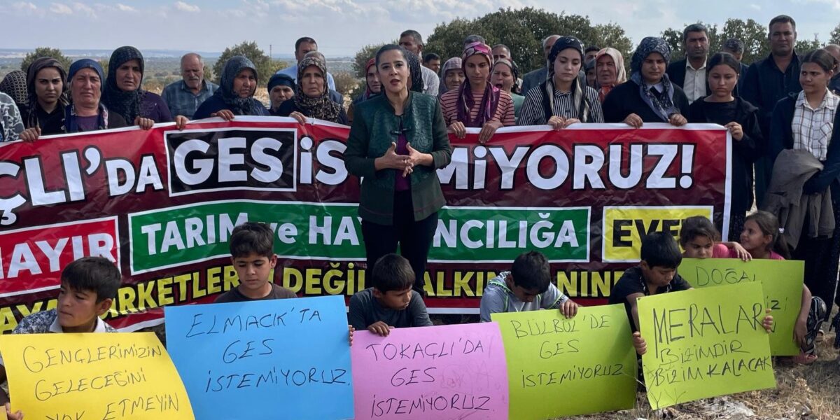 Sevda Karaca’dan GES’e karşı direnen köylülere destek: Bu topraklar enerji şirketlerinin değil, halkındır Sevda Karaca’dan GES’e karşı direnen köylülere destek: Bu topraklar enerji şirketlerinin değil, halkındır
